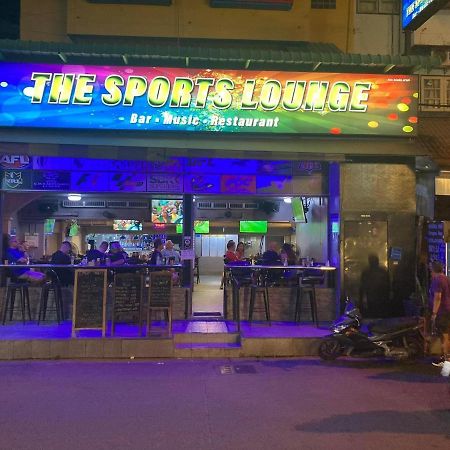 Hotel The Sports Lounge Pattaya Exterior foto